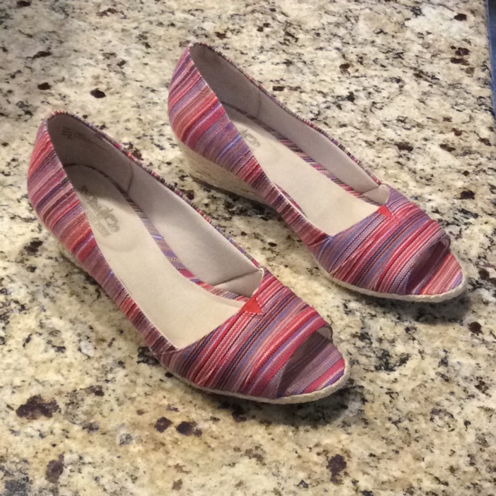 Coach and Four Espadrilles 8 1/2